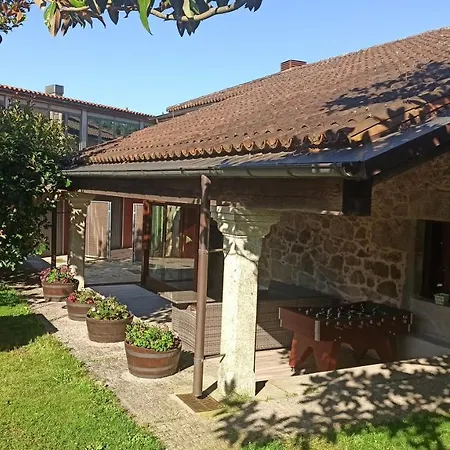 بيت للعطل Villageermis -